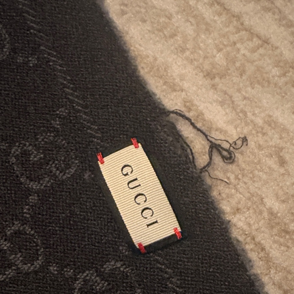 Gucci Charcoal Wool Reversible Scarf - Picture 2 of 4